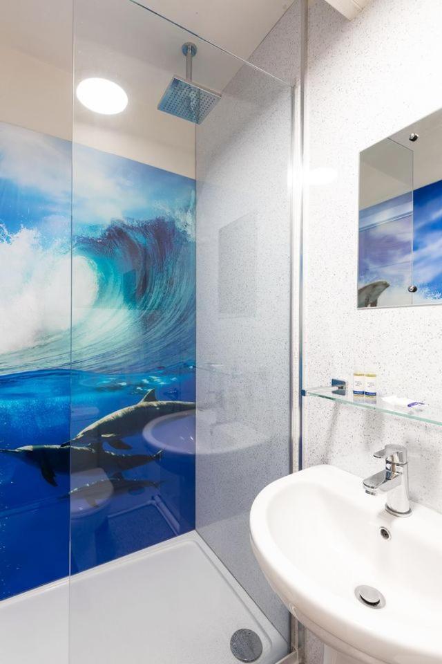 Silver Street Suites Whitby Zewnętrze zdjęcie