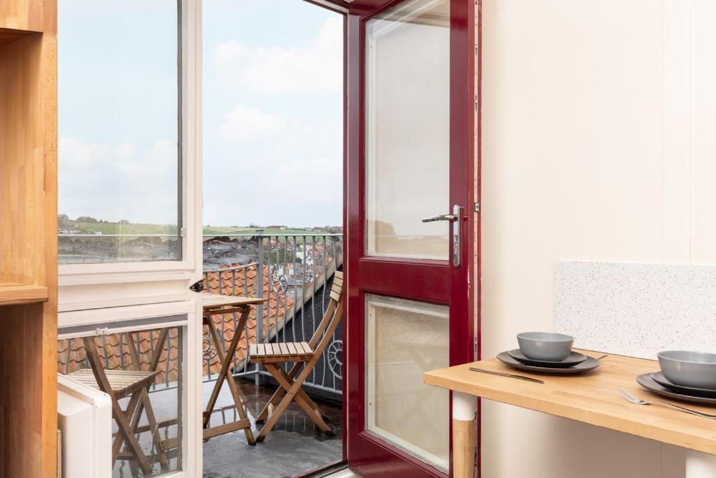 Silver Street Suites Whitby Zewnętrze zdjęcie