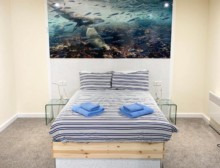 Silver Street Suites Whitby Zewnętrze zdjęcie