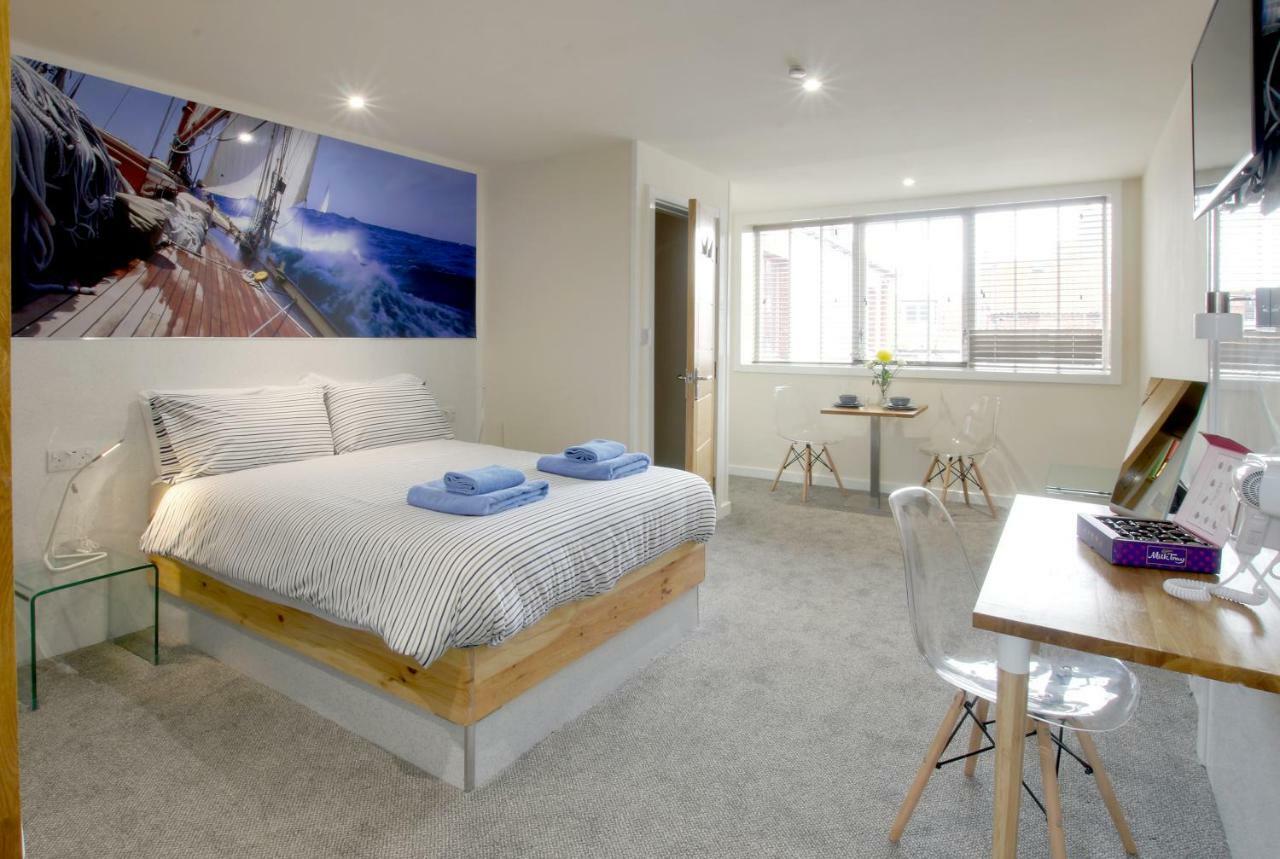 Silver Street Suites Whitby Zewnętrze zdjęcie