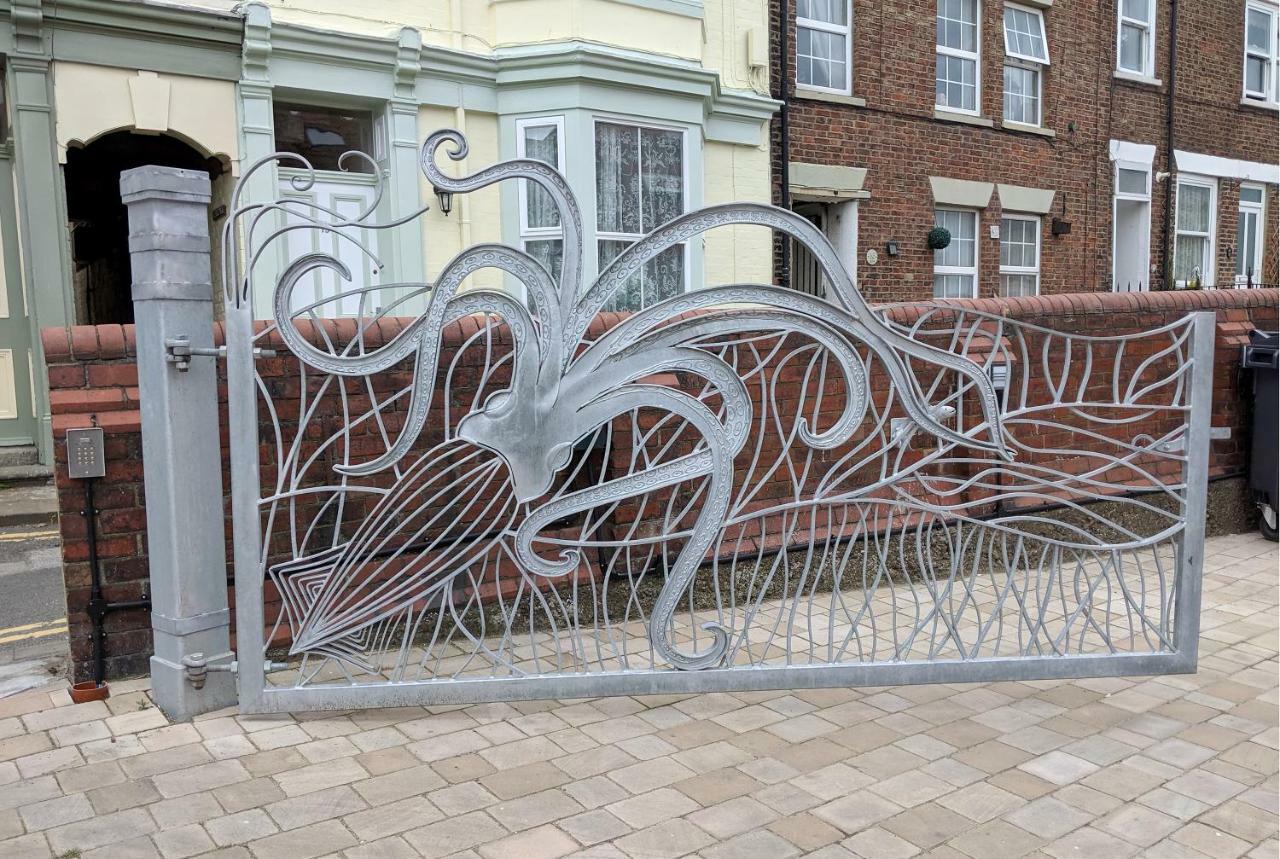 Silver Street Suites Whitby Zewnętrze zdjęcie